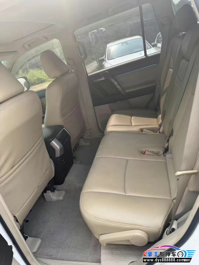 12年丰田普拉多（霸道）轿车抵押车出售