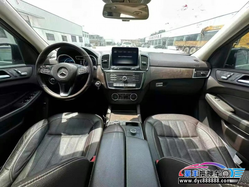 18年奔驰GLE轿车抵押车出售