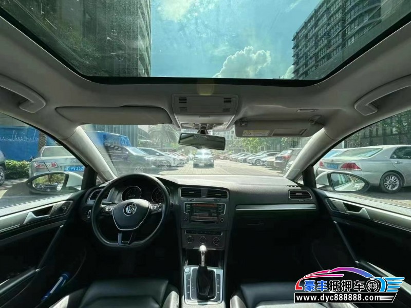 16年大众高尔夫轿车抵押车出售