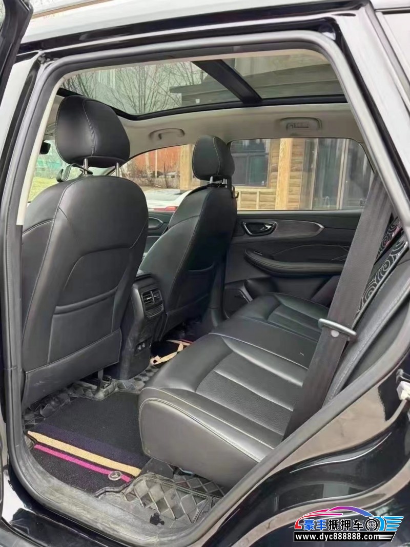 22年荣威RX5轿车抵押车出售