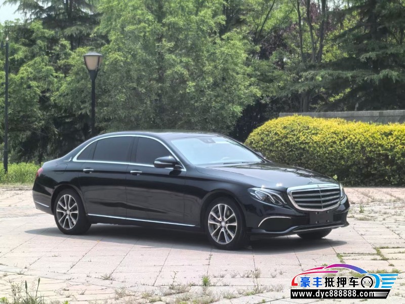 17年奔驰E轿车抵押车出售