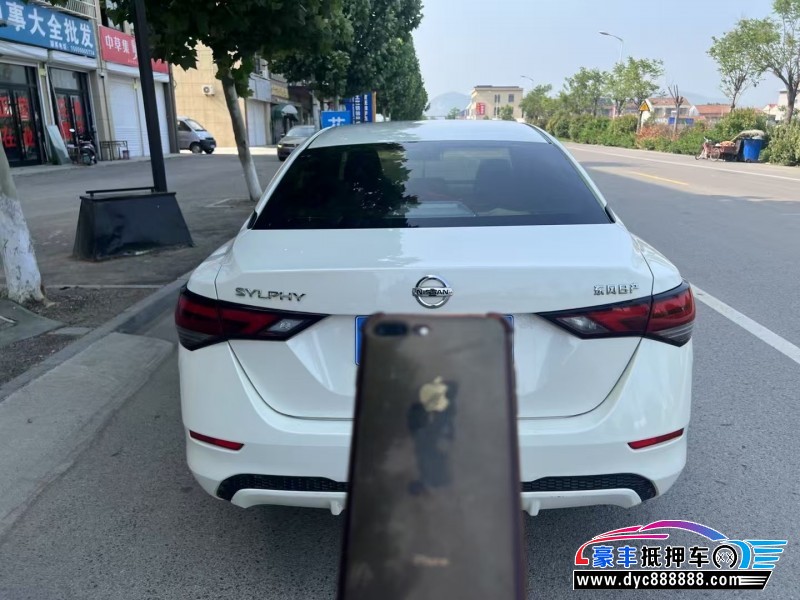 21年日产轩逸轿车抵押车出售