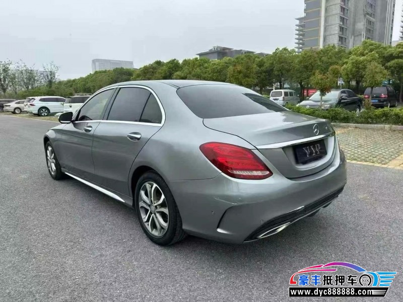 14年奔驰C轿车抵押车出售