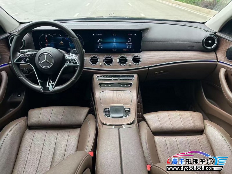 20年奔驰E轿车抵押车出售