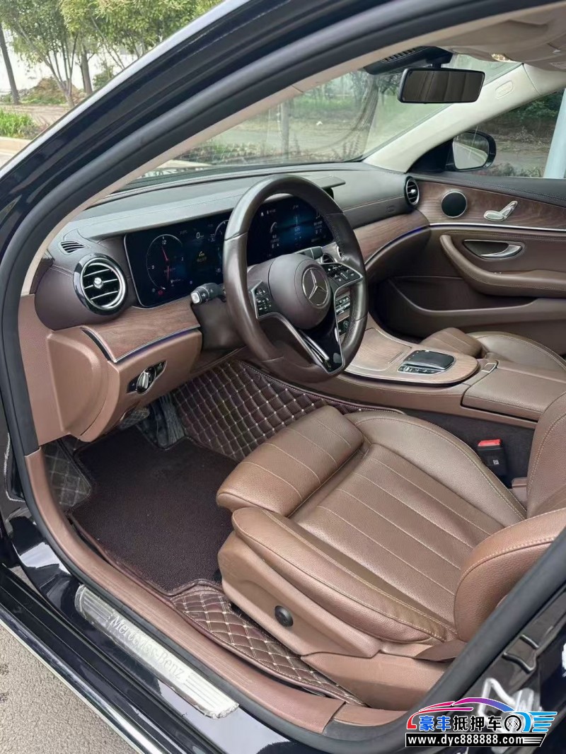 20年奔驰E轿车抵押车出售