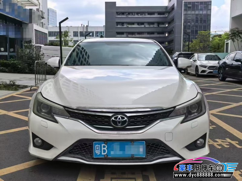 15年丰田锐志轿车抵押车出售