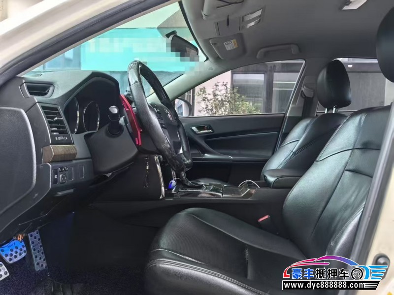 15年丰田锐志轿车抵押车出售