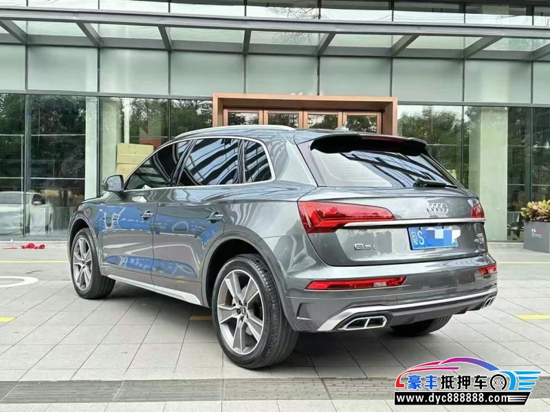 23年奥迪Q5轿车抵押车出售