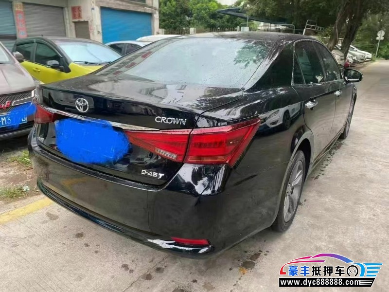 17年丰田皇冠轿车抵押车出售