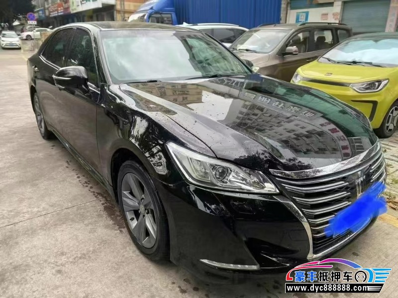 17年丰田皇冠轿车抵押车出售