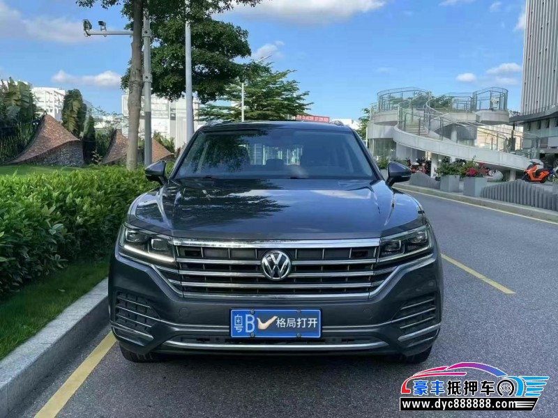 19年大众途锐轿车抵押车出售