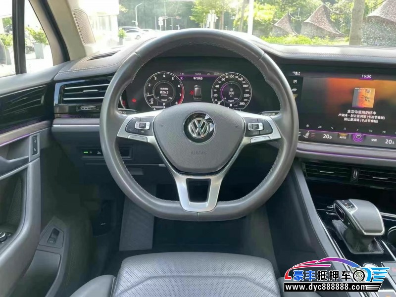 19年大众途锐轿车抵押车出售