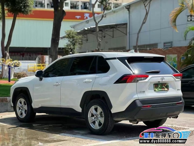 24年丰田RAV4轿车抵押车出售