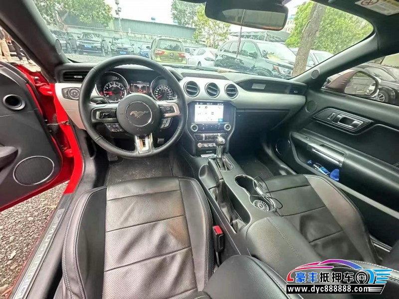 16年福特野马轿车抵押车出售