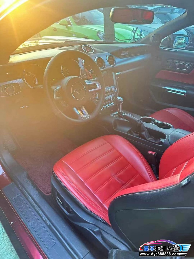 16年福特野马轿车抵押车出售