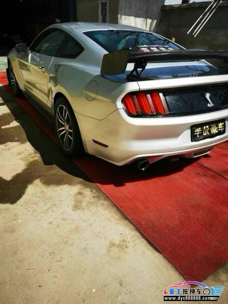 17年福特野马轿车抵押车出售