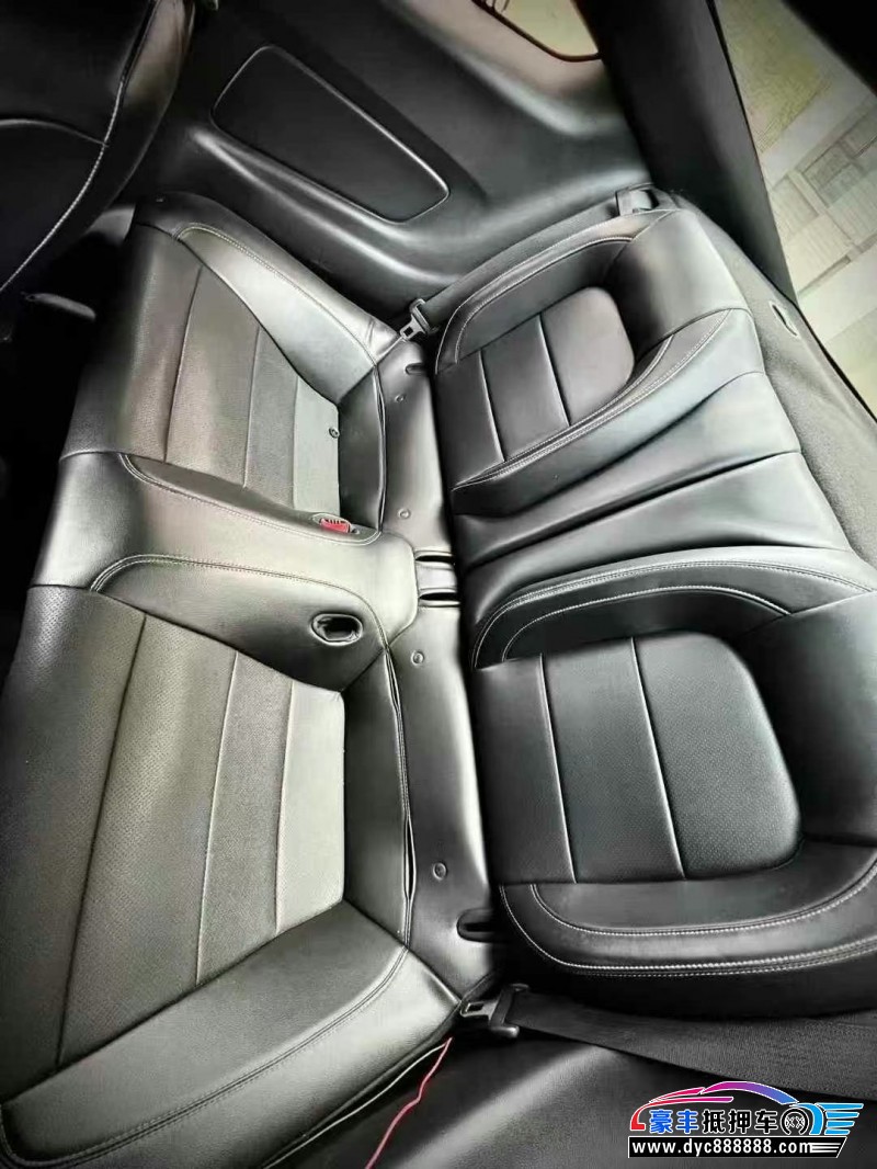 15年福特野马轿车抵押车出售