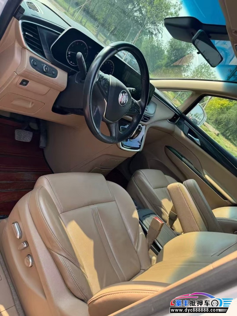 21年别克GL8轿车抵押车出售