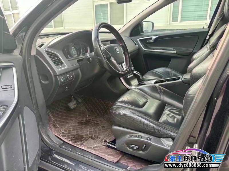 13年沃尔沃XC60轿车抵押车出售