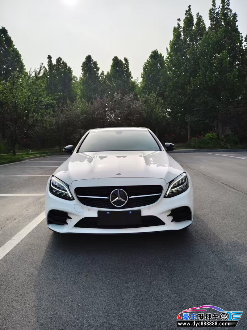 21年奔驰C轿车抵押车出售