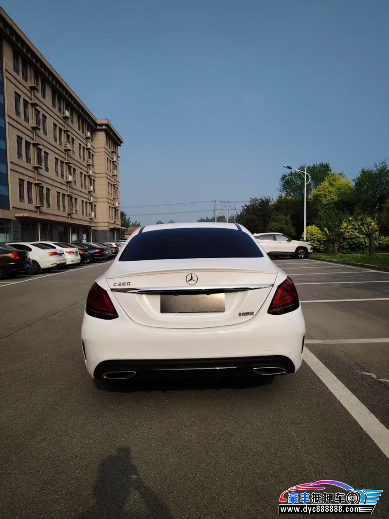 21年奔驰C轿车抵押车出售