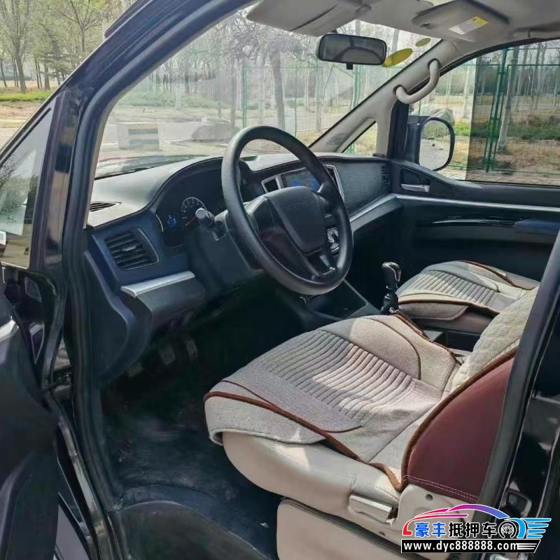 22年东风风行菱智轿车抵押车出售