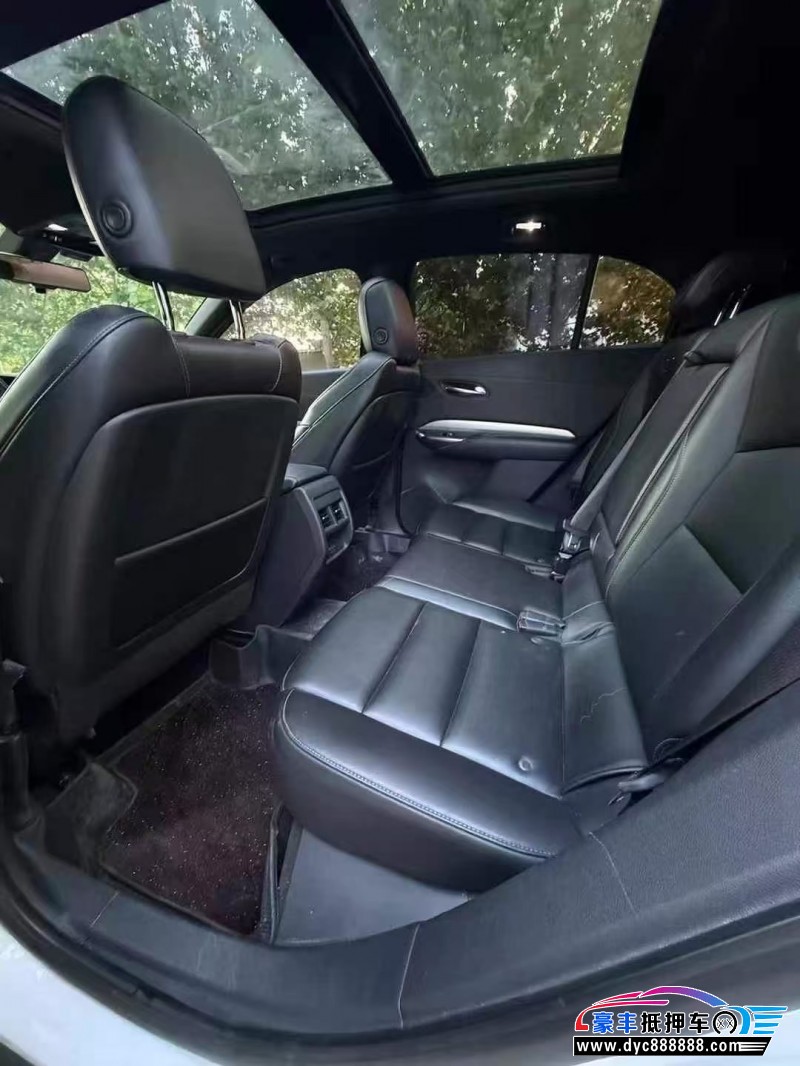 19年凯迪拉克XT4轿车抵押车出售