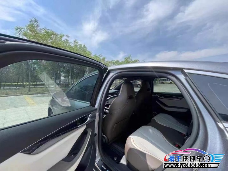 24年比亚迪秦轿车抵押车出售