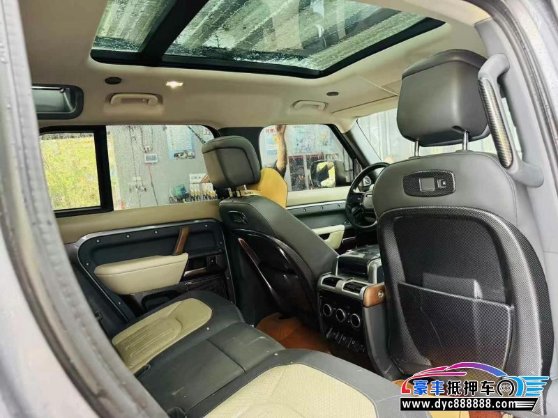 21年路虎卫士轿车抵押车出售