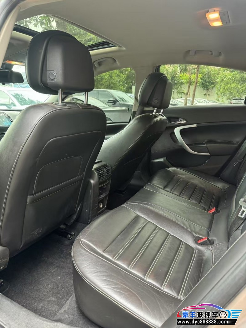 15年别克君威轿车抵押车出售