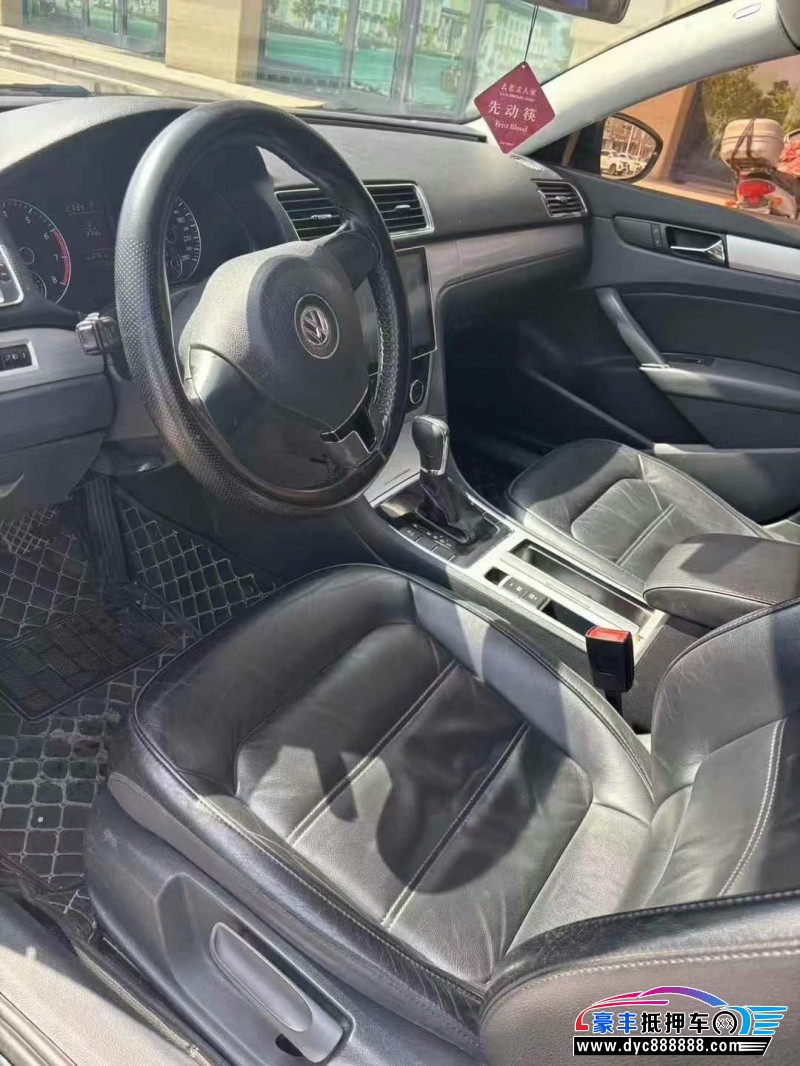 14年大众帕萨特轿车抵押车出售