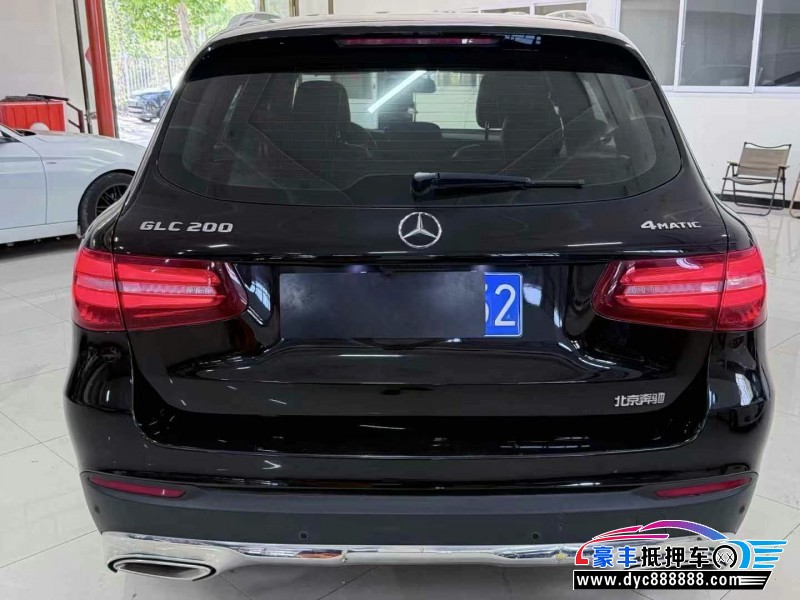 18年奔驰GLC轿车抵押车出售