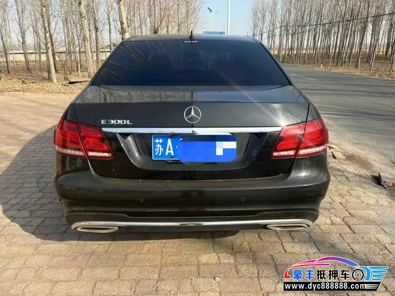 16年奔驰E轿车抵押车出售