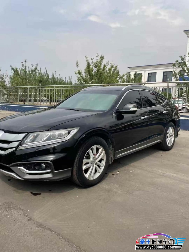 15年本田歌诗图轿车抵押车出售