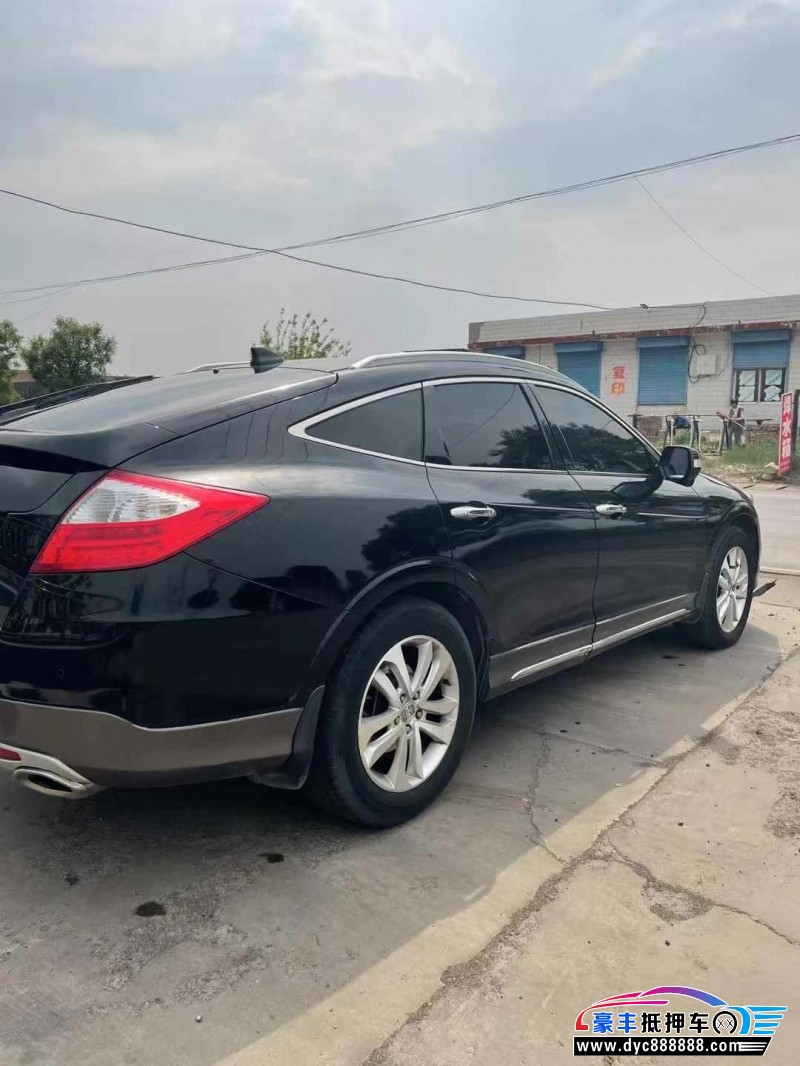 15年本田歌诗图轿车抵押车出售