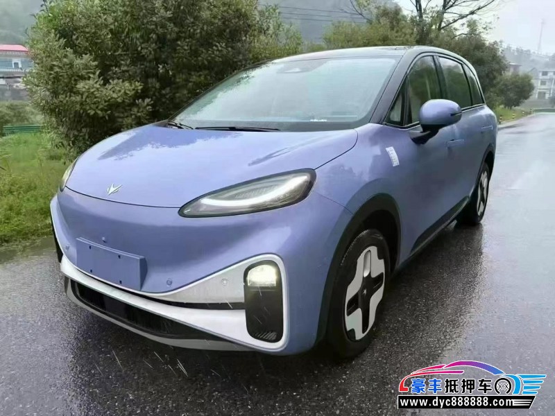 25年极狐考拉轿车抵押车出售