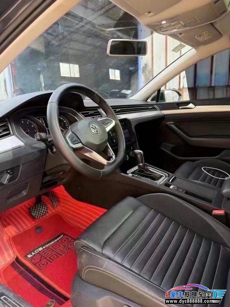 20年大众迈腾轿车抵押车出售