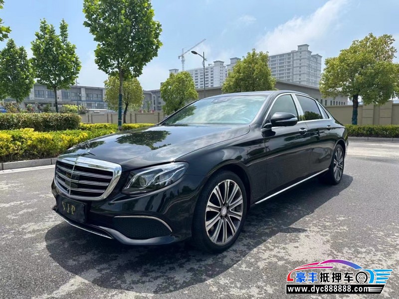 17年奔驰E轿车抵押车出售
