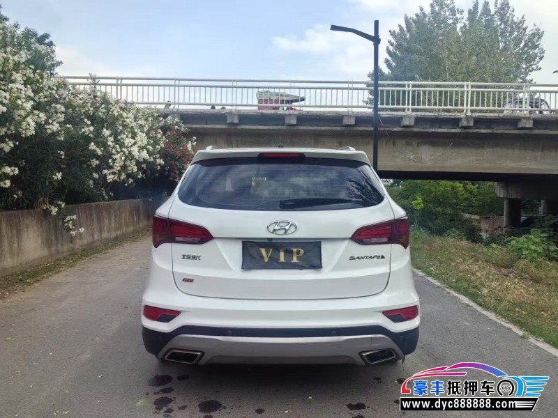 18年现代圣达菲轿车抵押车出售