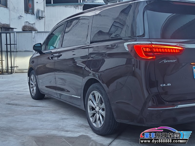 20年别克GL8轿车抵押车出售