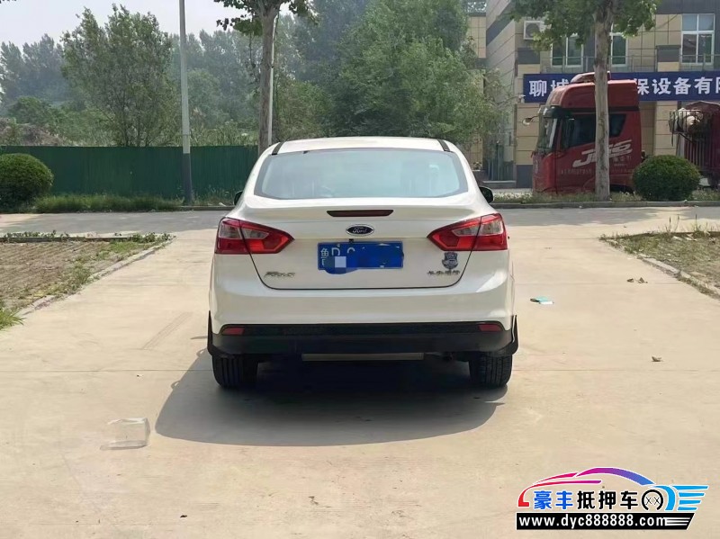 14年福特福克斯轿车抵押车出售