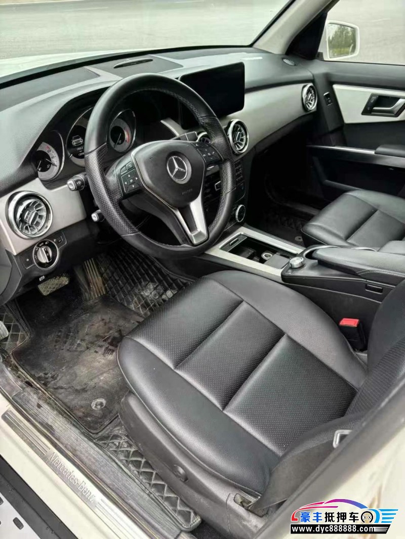 14年奔驰GLK轿车抵押车出售