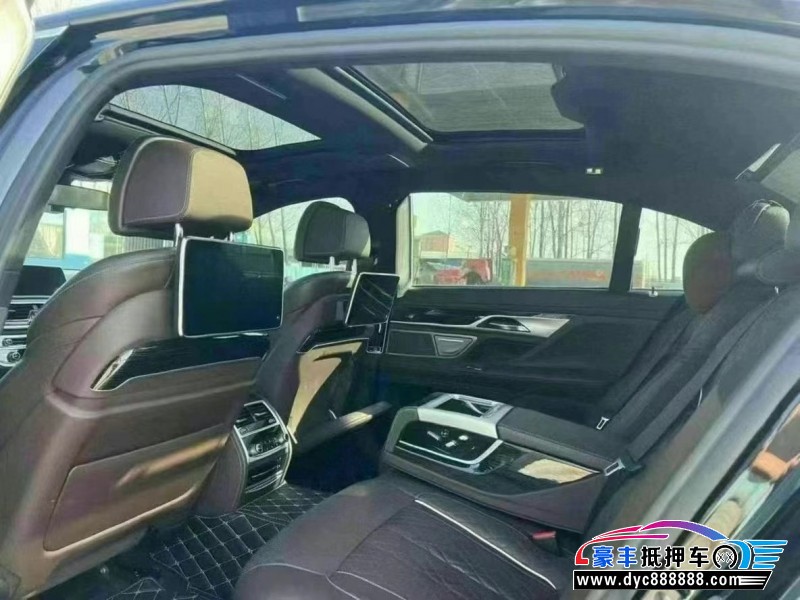 19年宝马7系轿车抵押车出售