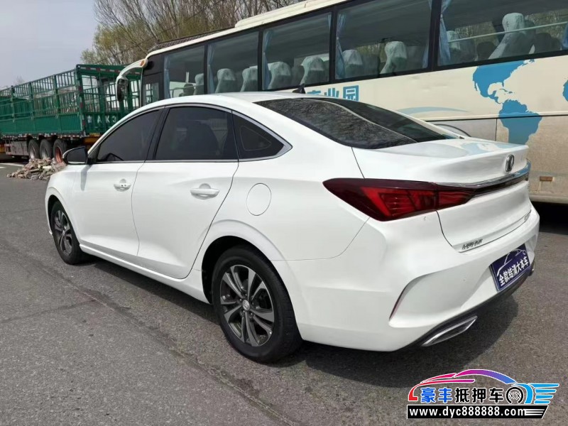 20年长安逸动轿车抵押车出售