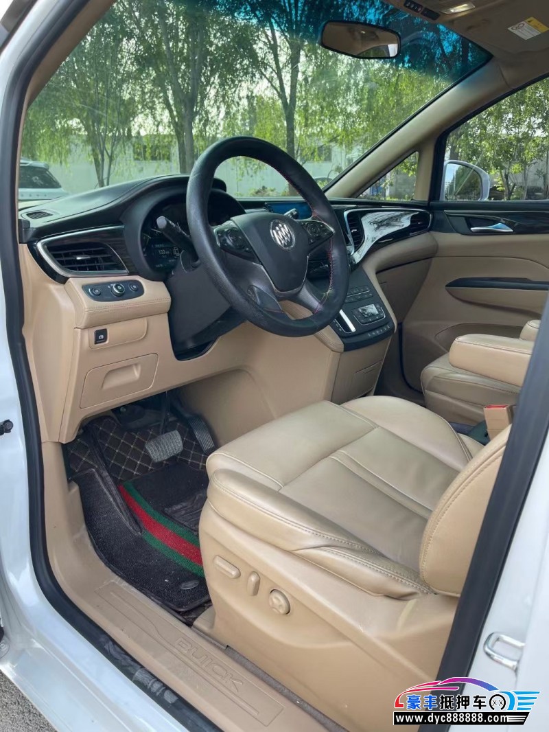 20年别克GL8MPV抵押车出售