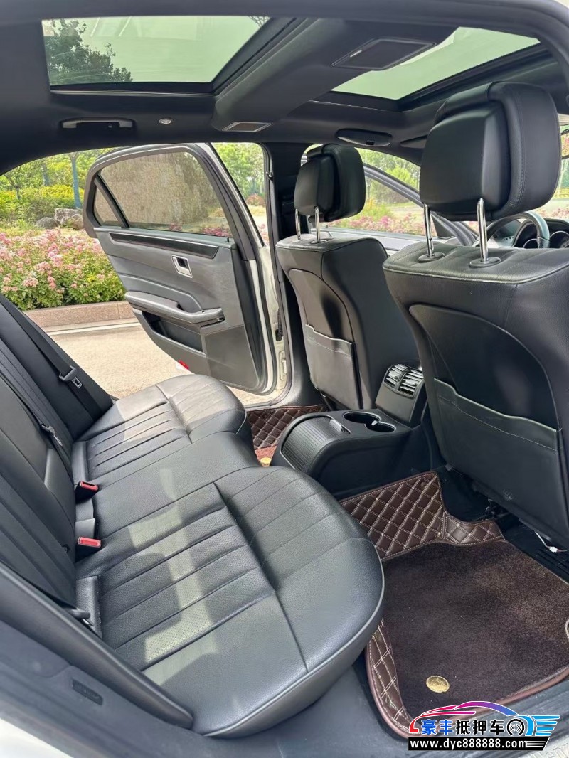 16年奔驰E轿车抵押车出售