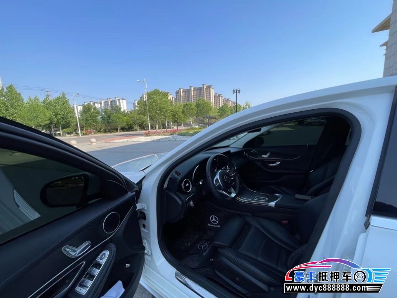 20年奔驰C轿车抵押车出售