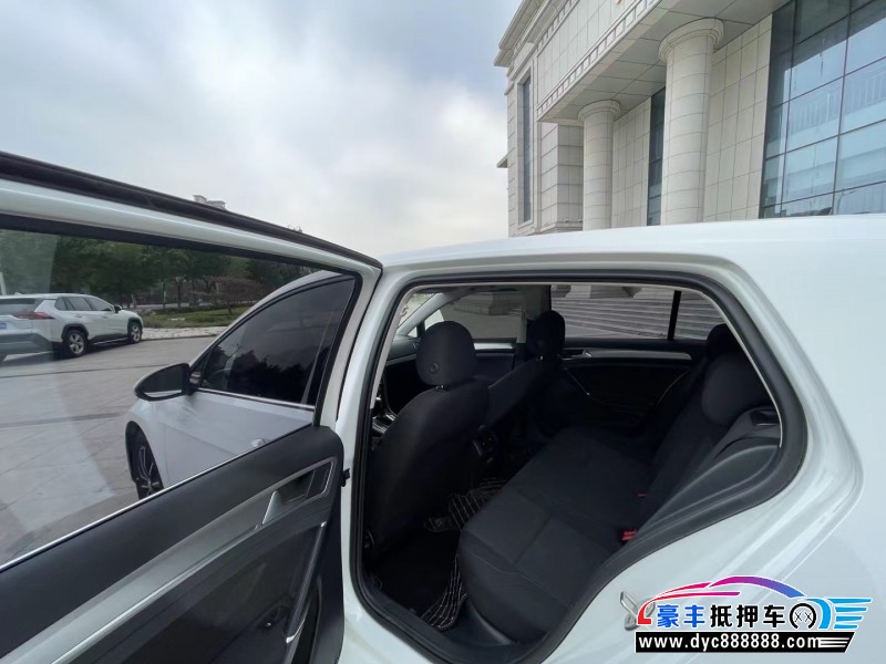 20年大众高尔夫轿车抵押车出售