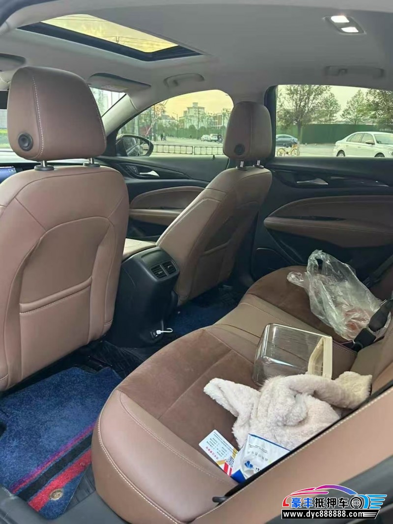 22年别克君威轿车抵押车出售