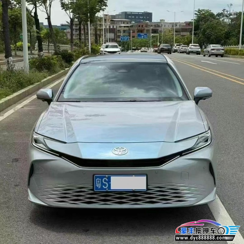 24年丰田凯美瑞轿车抵押车出售